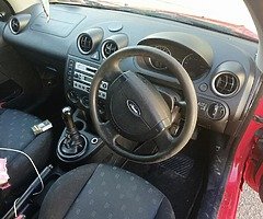 Ford fiesta 05 - Image 6/7