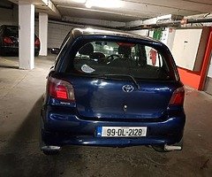 Toyota yaris 1999