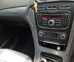 Ford Mondeo 2010 - Image 3/6