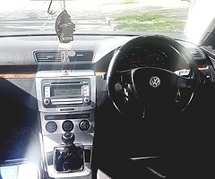 Volkswagen Passat - Image 7/8