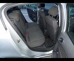 Silver Opel Corsa 1.2 (manual) - Image 8/10