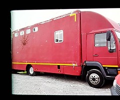 Horse box truck