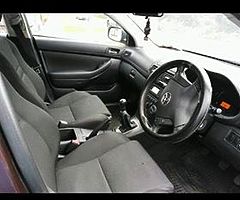 Toyota Avensis - Image 4/5