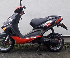 ** APRILIA SR 50 ** FULL MOT