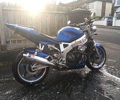 Honda fireblade streetfighter with and R1 tail - Image 6/10