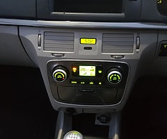 Hyundai Sonata - Image 6/7