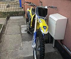 2006 rmz250