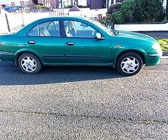 Nissan almera