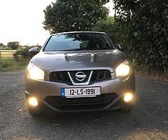 12 Nissan Qashqai Jeep