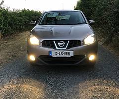 12 Nissan Qashqai Jeep - Image 5/10