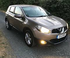 12 Nissan Qashqai Jeep - Image 7/10