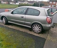 Nissan Almera