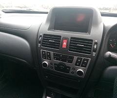 Nissan Almera - Image 8/10