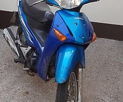 VENDO MOTO HONDA INNOVA (por 950 €) - Image 4/4