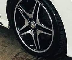 MERCEDES AMG 18 INCH ALLOYS