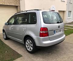 VW TOARAN 2005 tax & nct