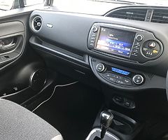 Toyota Yaris Hybrid 2019 - Image 8/10