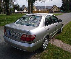 Nissan almera