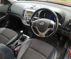 Hyundai i30 - Image 6/9