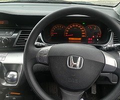 Honda FR-V