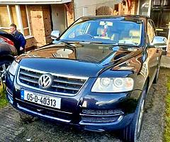 VW TOUAREG 2.5 DIESEL AUTOMATIC 100.ML LOW MILES