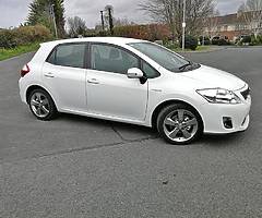 Toyota Auris Hybrid/Self Charging/Low miles/FSH