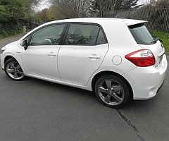 Toyota Auris Hybrid/Self Charging/Low miles/FSH - Image 4/10