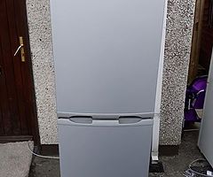 Zanussi Fridge Freezer CAN DELIVER - Image 4/4