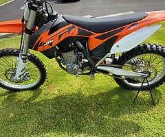 2013 KTM 450 sxf bike is in mint condition done 33 hours from new