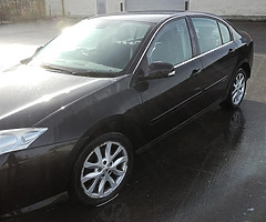 Renault Laguna sports.