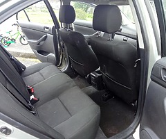 Toyota avensis 07 - Image 4/10