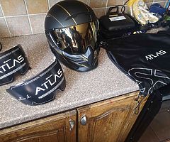 Ruroc atlas 2.0 helmet