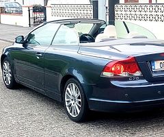 Volvo 2.4 petrol . Manual . cabriolet