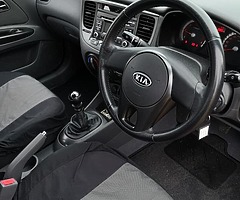 Kia Rio 2010 - Image 6/8