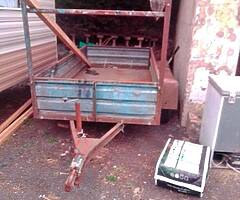 8x4 trailer for sale needs some work