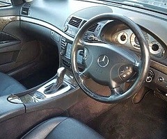 2004 Mercedes-Benz E-Class - Image 9/10