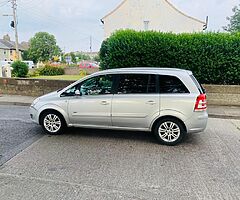 Vauxhall Zafira 1.9 diesel . AUTOMATIC