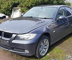 BMW 320d e90 for breaking.