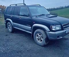 Isuzu trooper 3.0