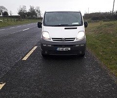 03 OPEL VIVARO LWB