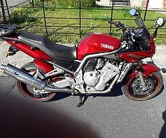 Yamaha FZS1000 Fazer Mint Condition - Image 5/6