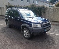 2002 Land Rover Freelander 2-litre diesel TD4

In good condition inside and outside for good tyres p