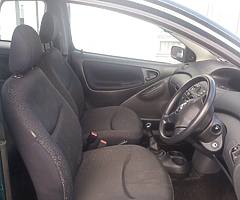 2005 Toyota Yaris - Image 5/6