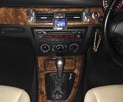 BMW 320i automatic 2l petrol