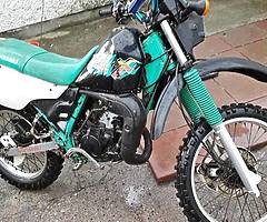 Hi I'm selling my kmx 125 the bike is absolutely mint starts first kick Got or cold no matter what