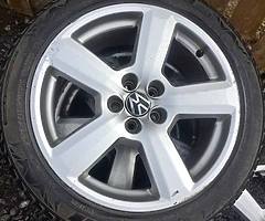 17 Inch Volkswagen Alloys - Image 1/2