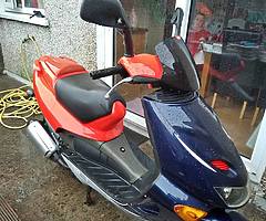 Aprilla sr 125cc , 50cc on log book