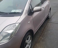 Toyota vitz 06 - Image 3/10