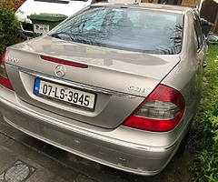 Mercedes E-Class 220 - Image 4/5