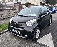 Toyota IQ Luna 1.0 2011